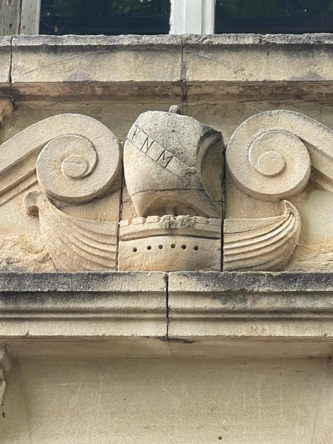 Le Mogador Chateau Du Martinet Violès Exterior foto